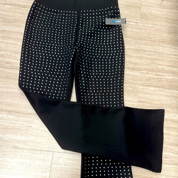 Bell bottom pants - Picture 1 of 2